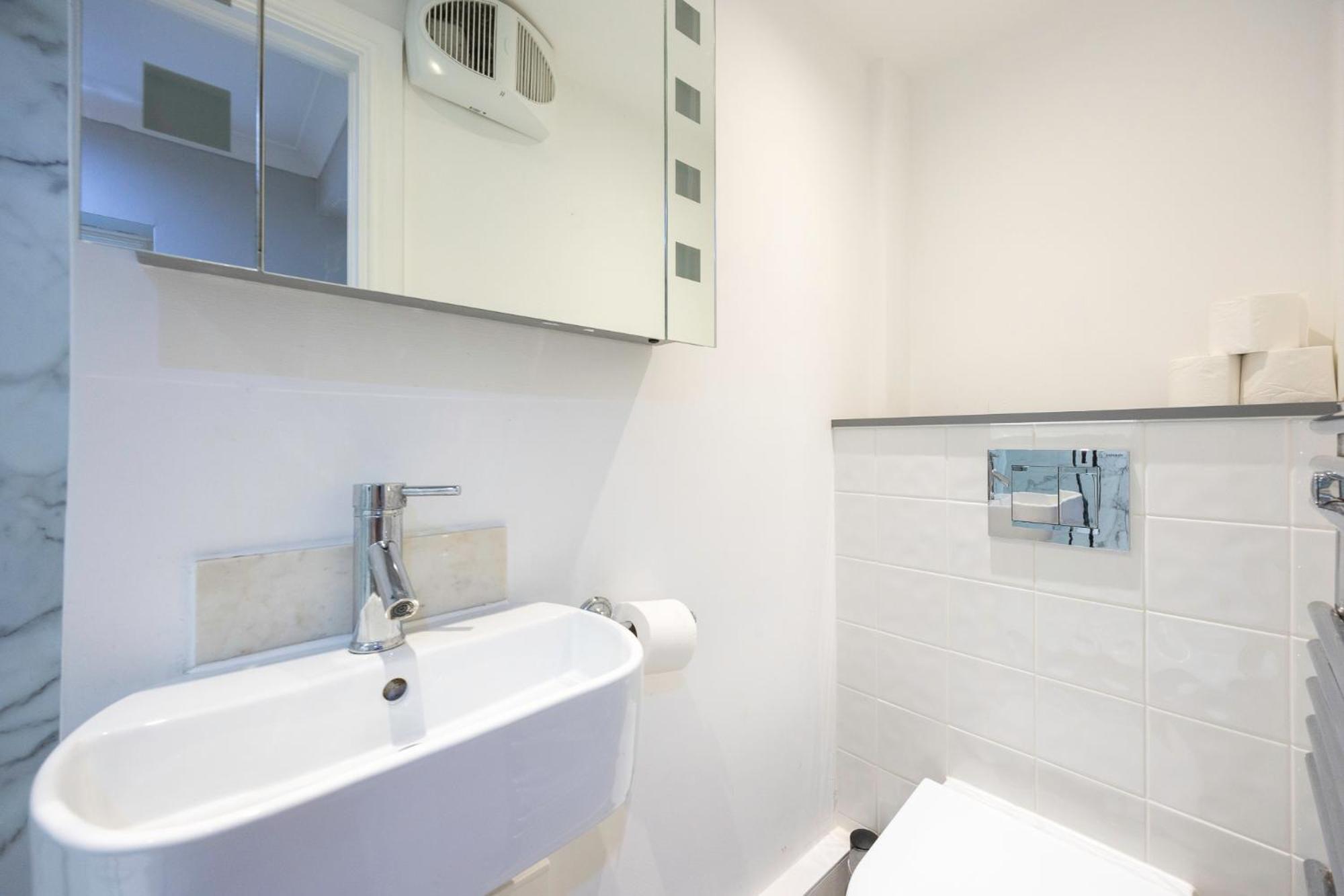 Apartment Regency Seaside Pass The Keys *
